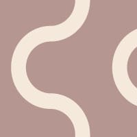 Squiggle wallpaper pattern in dusky pink in kids bedroom